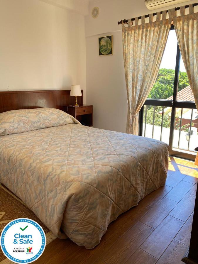 Guest House Toca Dos Grilos Estoril Esterno foto